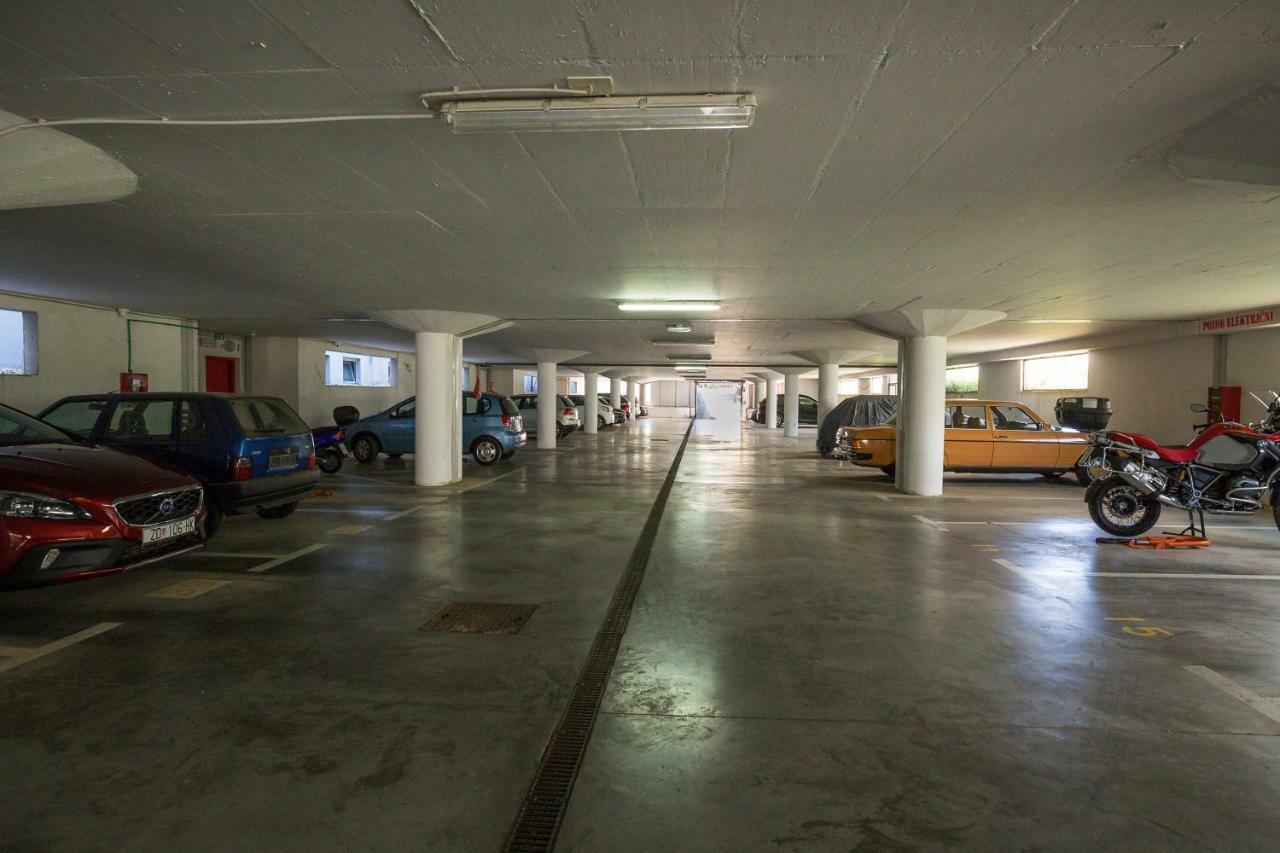 Apartment Pavic - Private Parking Zadar Exterior foto
