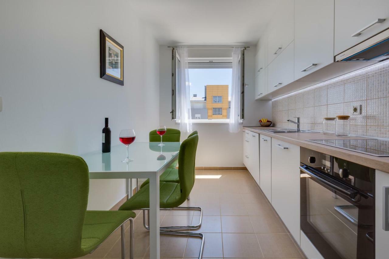 Apartment Pavic - Private Parking Zadar Exterior foto