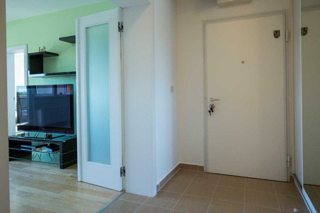 Apartment Pavic - Private Parking Zadar Exterior foto